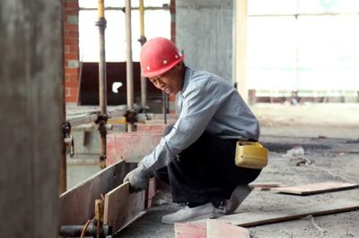 西安小学改建工程新进展 内外墙粉刷工程正式启动